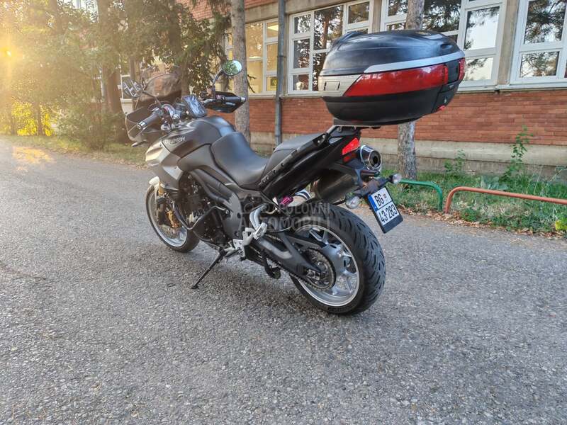 Triumph Tiger 1050