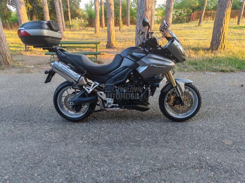 Triumph Tiger 1050
