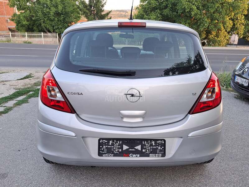 Opel Corsa D 1.2 CH