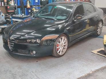 Alfa Romeo 159 -  kompletan auto u delovima