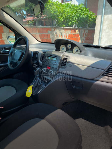 Lancia Ypsilon 1.2