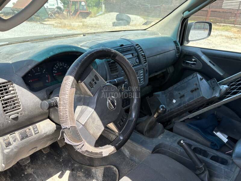 Nissan Navara 2.5