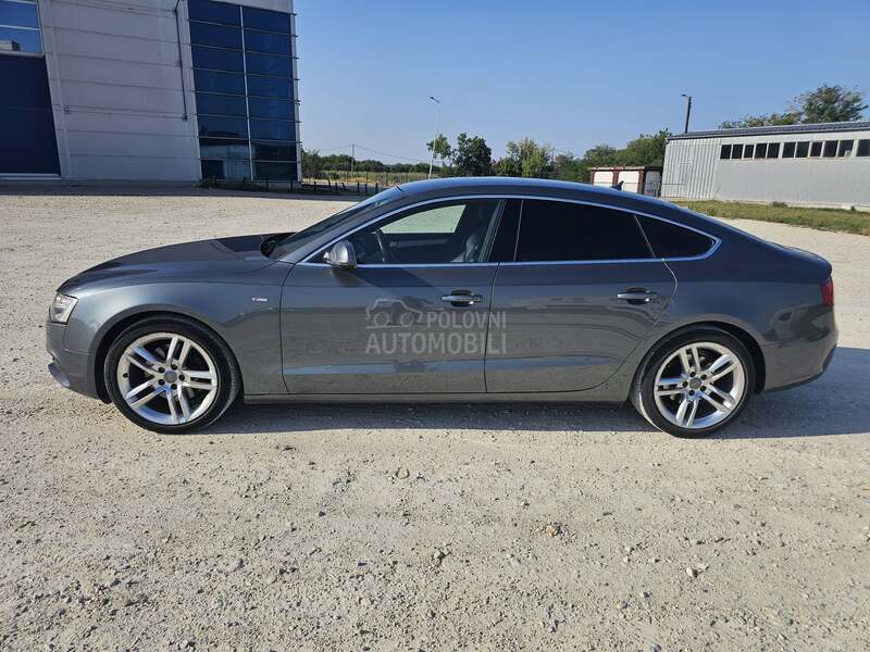 Audi A5 2.0T quattro