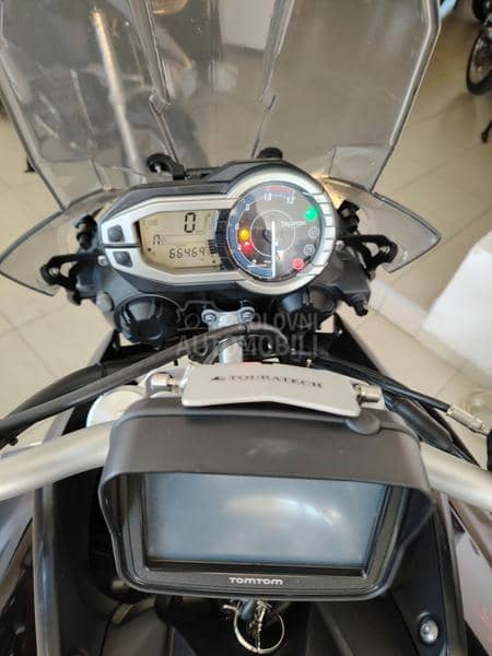 Triumph Tiger 800