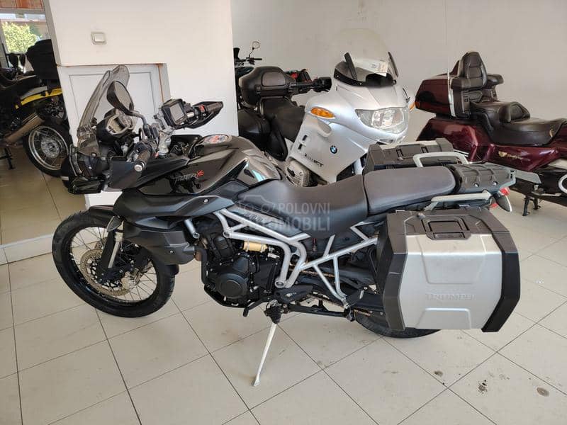Triumph Tiger 800