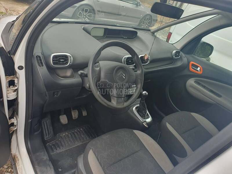 Citroen C3 Picasso 1.6vti -  kompletan auto u delovima