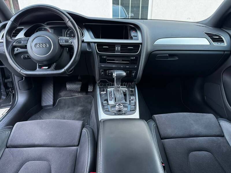 Audi A4 S-line