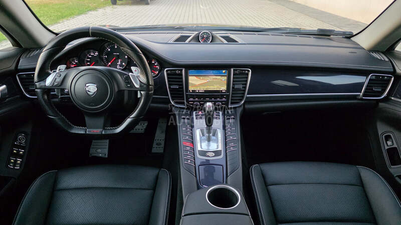 Porsche Panamera 3.0 TechArt CH