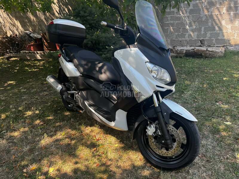 Yamaha X max 125
