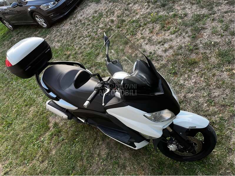 Yamaha X max 125