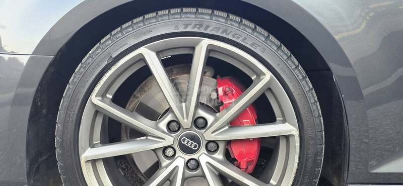 Audi A4 s line/4x4/amb/mat
