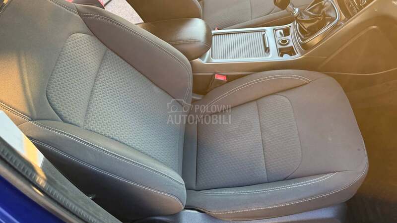 Ford Kuga TITANI ZAME