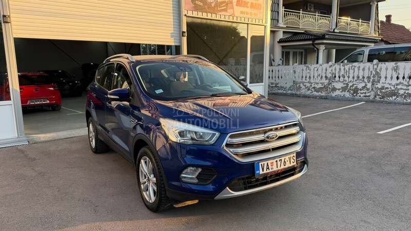 Ford Kuga TITANI ZAME