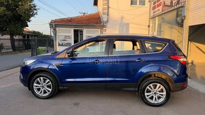 Ford Kuga TITANI ZAME