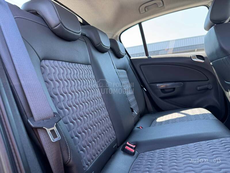 Opel Corsa D 1.2 B // N.O.V