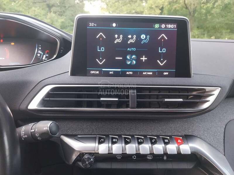 Peugeot 3008 ALLURE