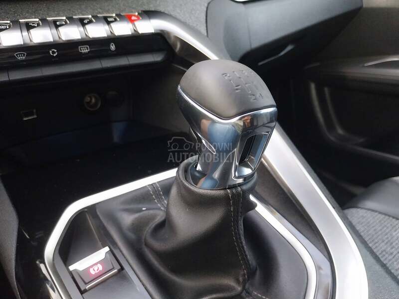 Peugeot 3008 ALLURE