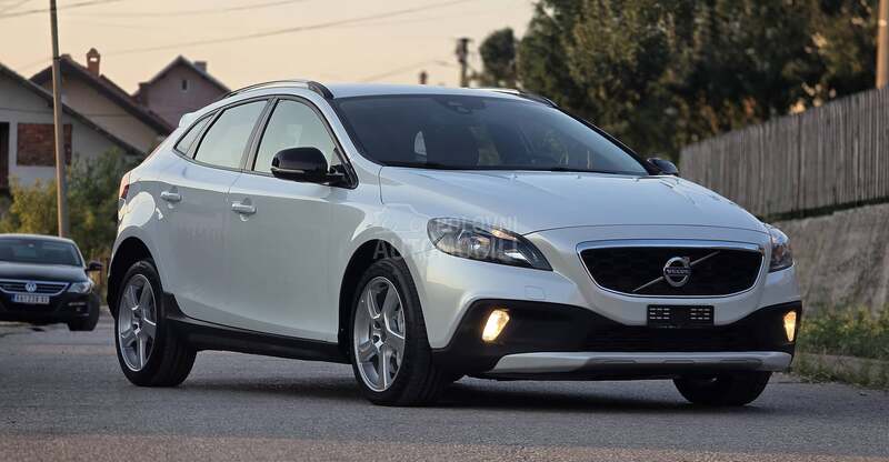 Volvo V40 2.0 Cross, 4WD,T4,CH