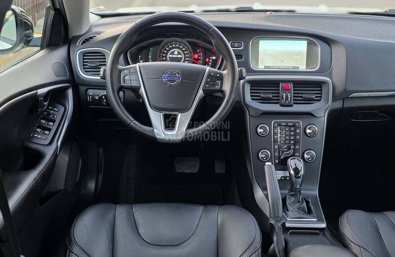 Volvo V40 2.0 Cross, 4WD,T4,CH