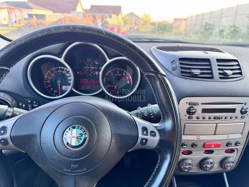 Alfa Romeo 147 1.6 Twin Spark