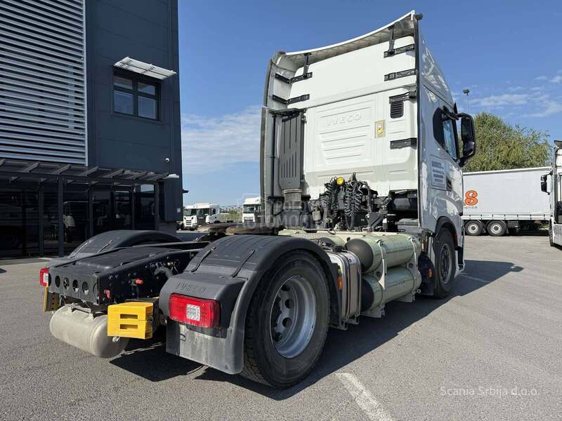 Iveco AS440ST/P