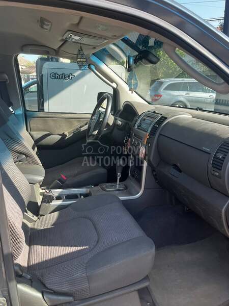 Nissan Pathfinder 