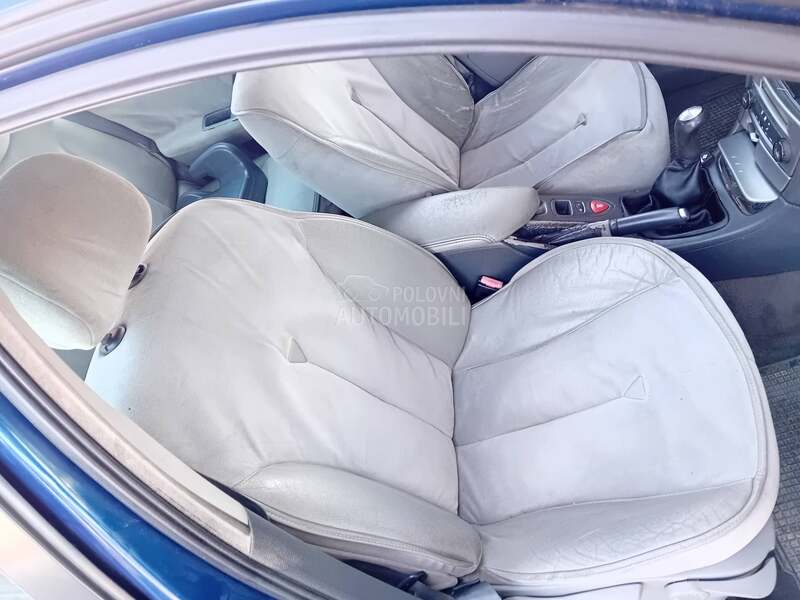 Renault Laguna 