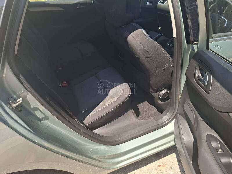 Citroen C4 1.6hdi 2012. god. -  kompletan auto u delovima