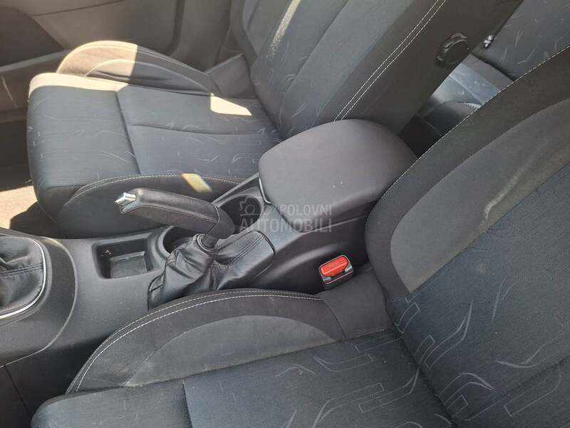 Citroen C4 1.6hdi 2012. god. -  kompletan auto u delovima
