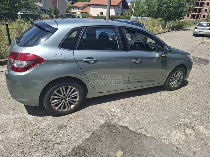 Citroen C4 1.6hdi 2012. god. -  kompletan auto u delovima