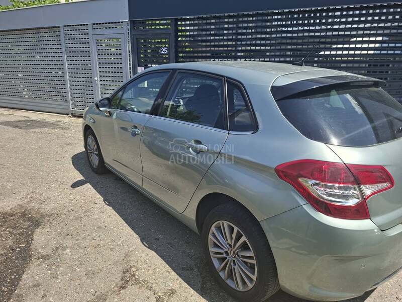 Citroen C4 1.6hdi 2012. god. -  kompletan auto u delovima