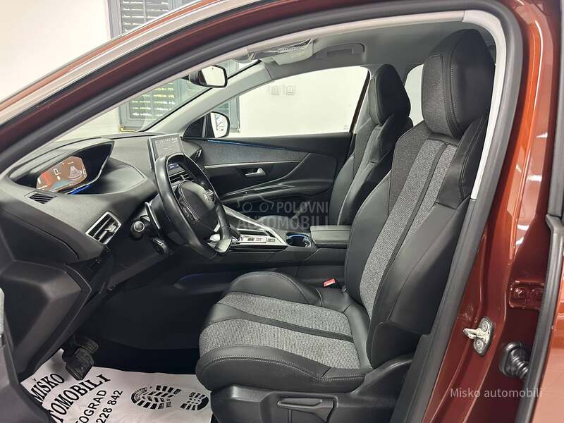Peugeot 3008 1.6 HDI Allure Led