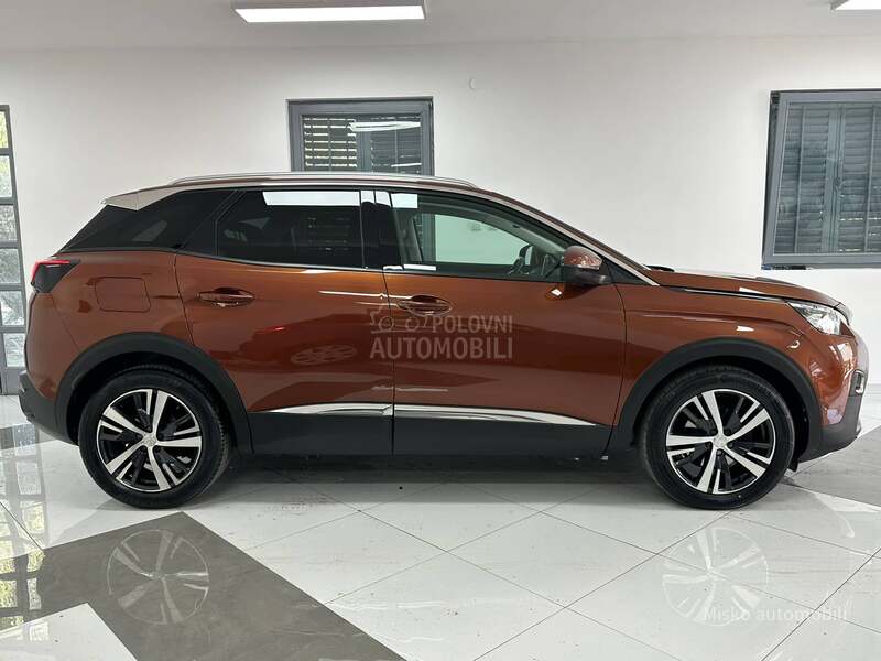 Peugeot 3008 1.6 HDI Allure Led