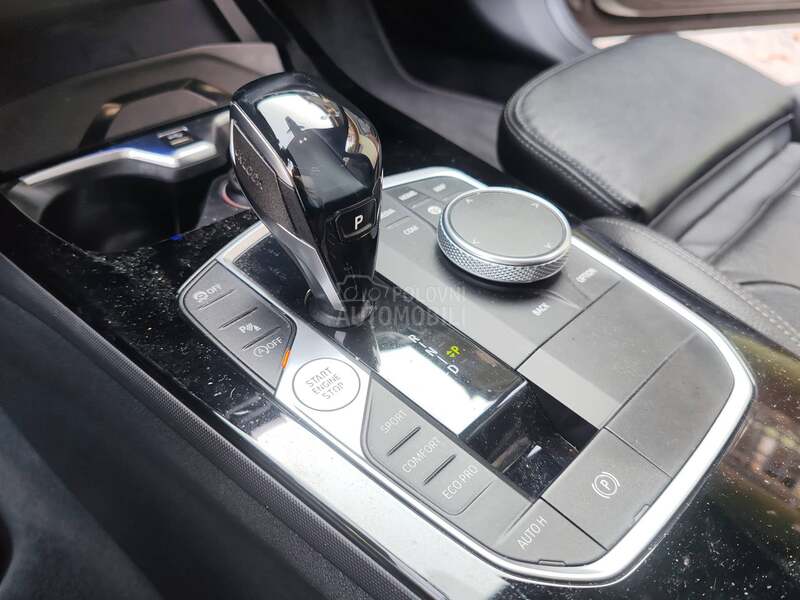 BMW 118 2.0d /150/head up/