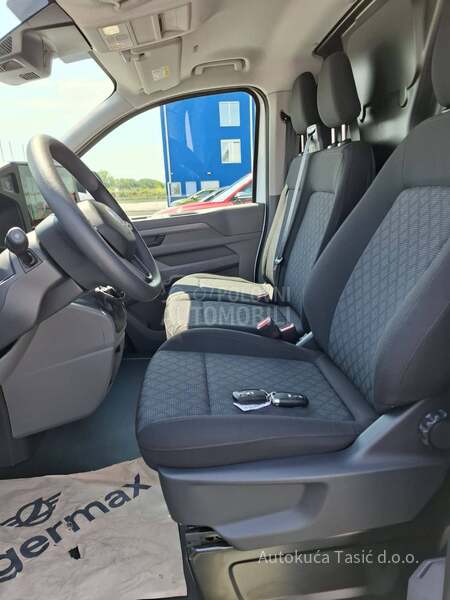 Volkswagen Transporter T7 Furgon KR 2.0 TDI