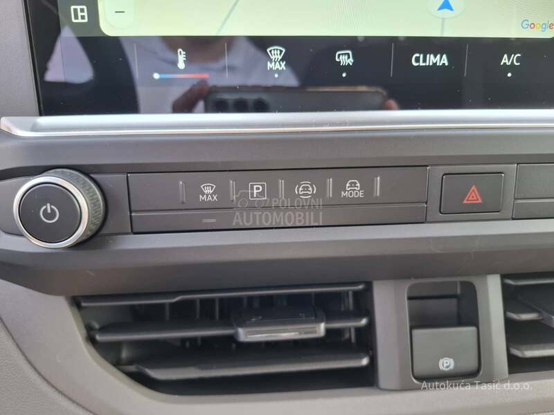 Volkswagen Transporter T7 Furgon KR 2.0 TDI
