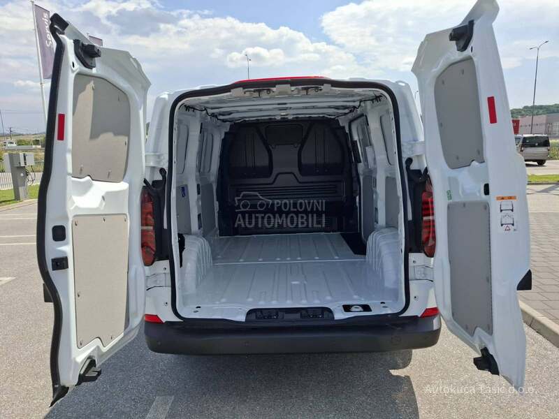 Volkswagen Transporter T7 Furgon KR 2.0 TDI
