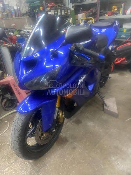 Kawasaki zx6r