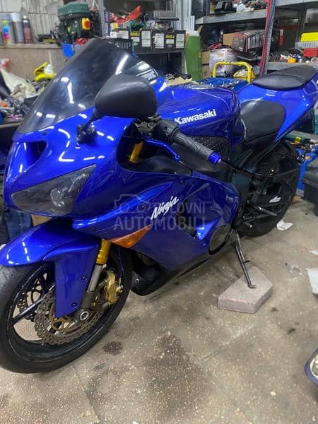 Kawasaki zx6r