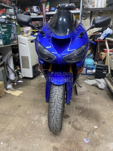 Kawasaki zx6r