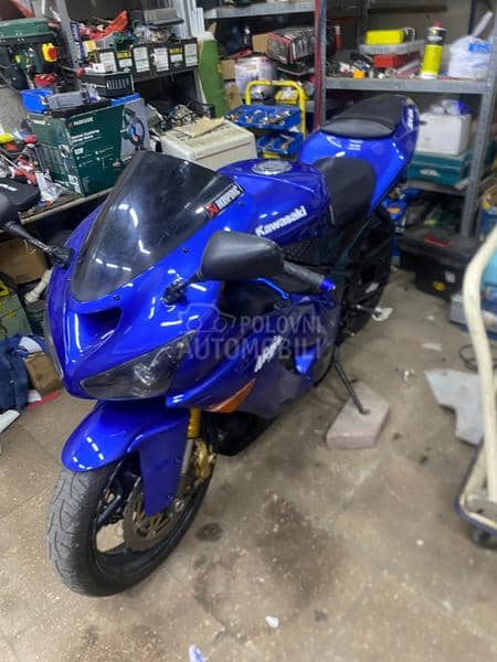 Kawasaki zx6r