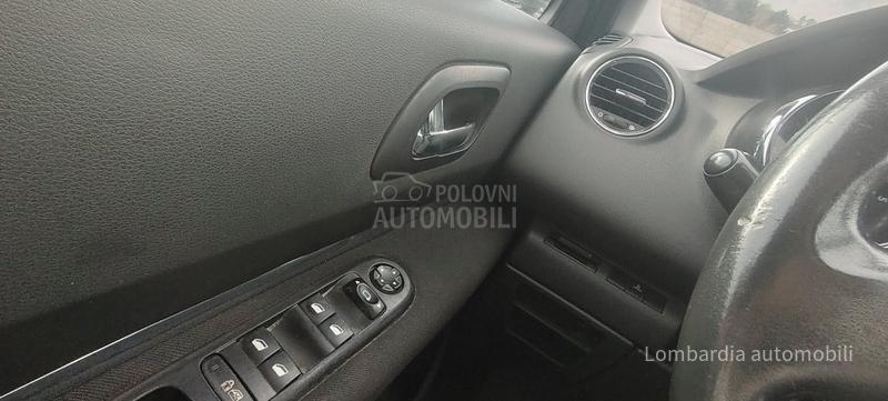 Peugeot 5008 1.6 HDI