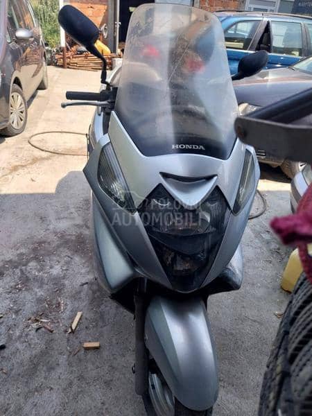 Honda Silver Wing 600