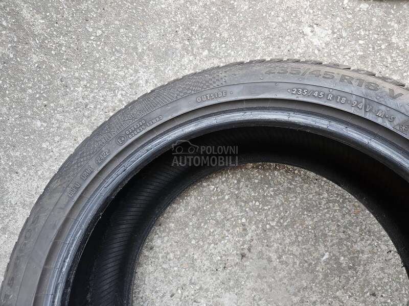 Continental 235/45 R18 Zimska