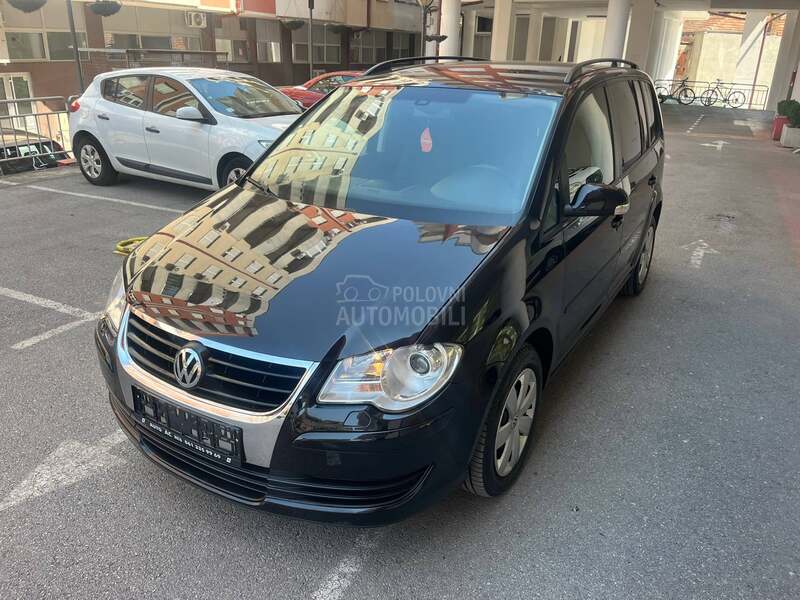 Volkswagen Touran 1.4 TRENDLINE ŠWICA