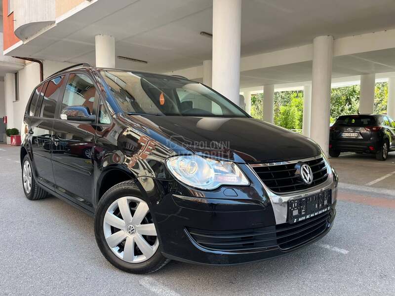 Volkswagen Touran 1.4 TRENDLINE ŠWICA