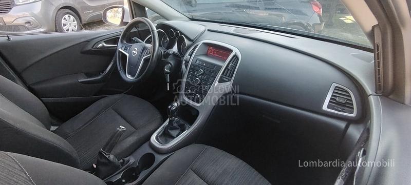 Opel Astra J 1.7 Cdti