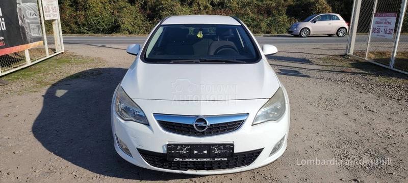 Opel Astra J 1.7 Cdti