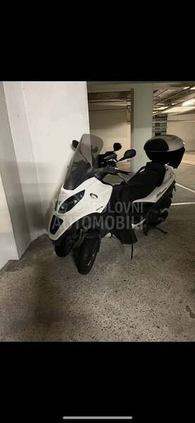 Piaggio MP3