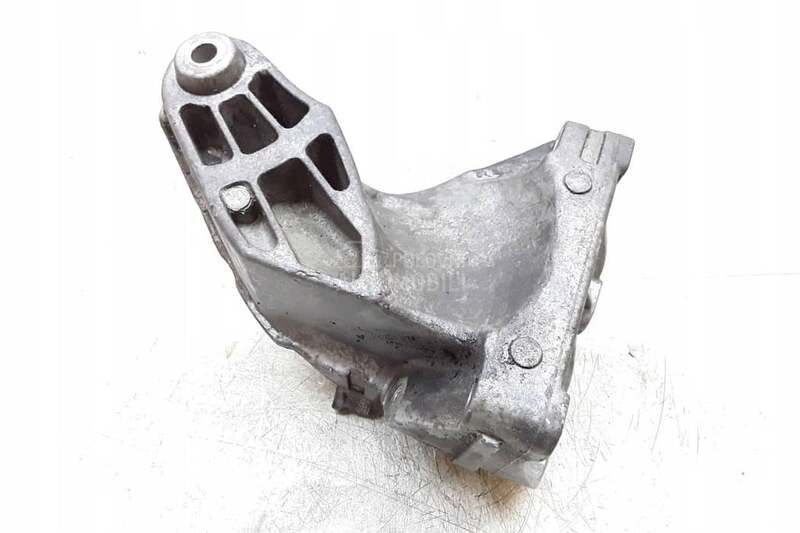 Nosač motora